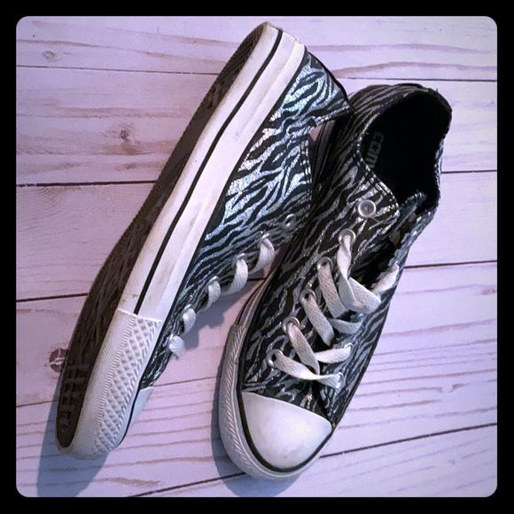 converse zebra print shoes
